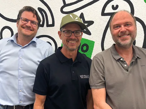 Philipp Frommenwiler (CEO und Partner Weyrauch Gruppe), Christian Wey (Partner Weyrauch Gruppe), Roger Lüchinger (CEO Smartfactory) Philipp Frommenwiler (CEO und Partner Weyrauch Gruppe), Christian Wey (Partner Weyrauch Gruppe), Roger Lüchinger (CEO Smartfactory)